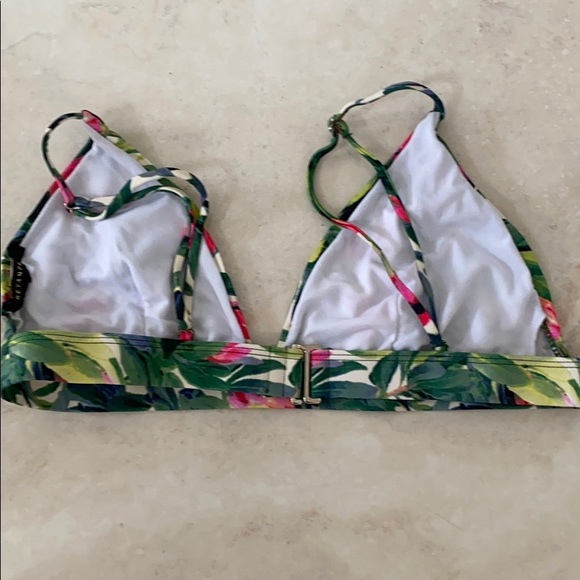 Floral Bikini Set - Size Medium/ Large - Picture 4 of 6